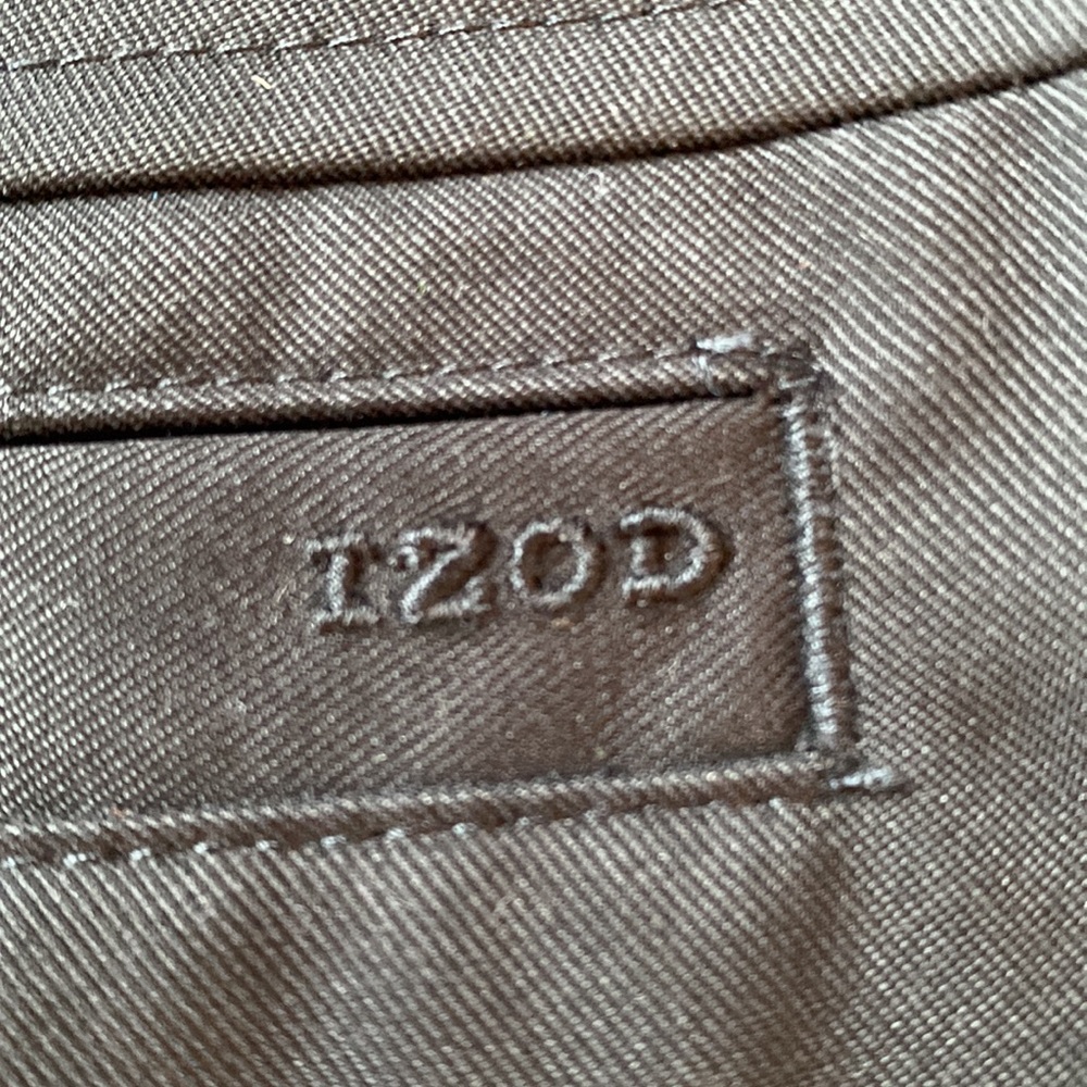 IZOD - XFG Perform X - Size W32 Black Cargo Golf, Sailing Shorts - Picture 5 of 7